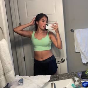 Meet your Posher, Hailey